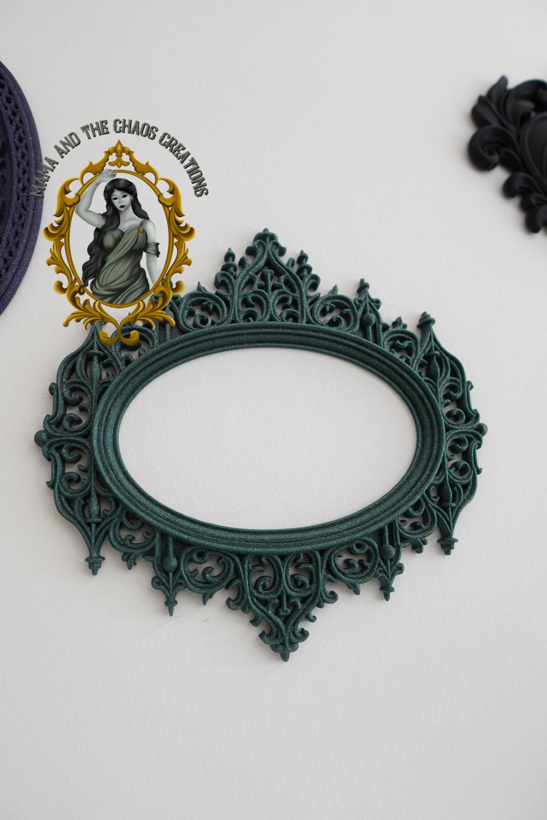 Wide Oval Gothic Frame Wall Decor